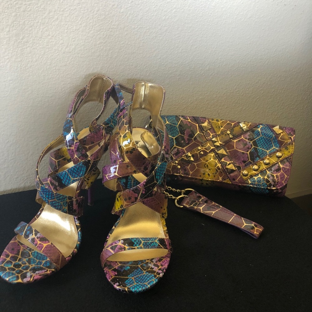 MATCHING SHOES AND PURSE!!!!
Open to offers